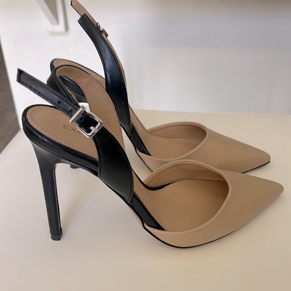 EXPRESS TWO-TONED BEIGE AND BLACK SLINGBACK HEELS - Picture 5 of 9
